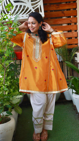 Nazakat Farshi Set - Yellow