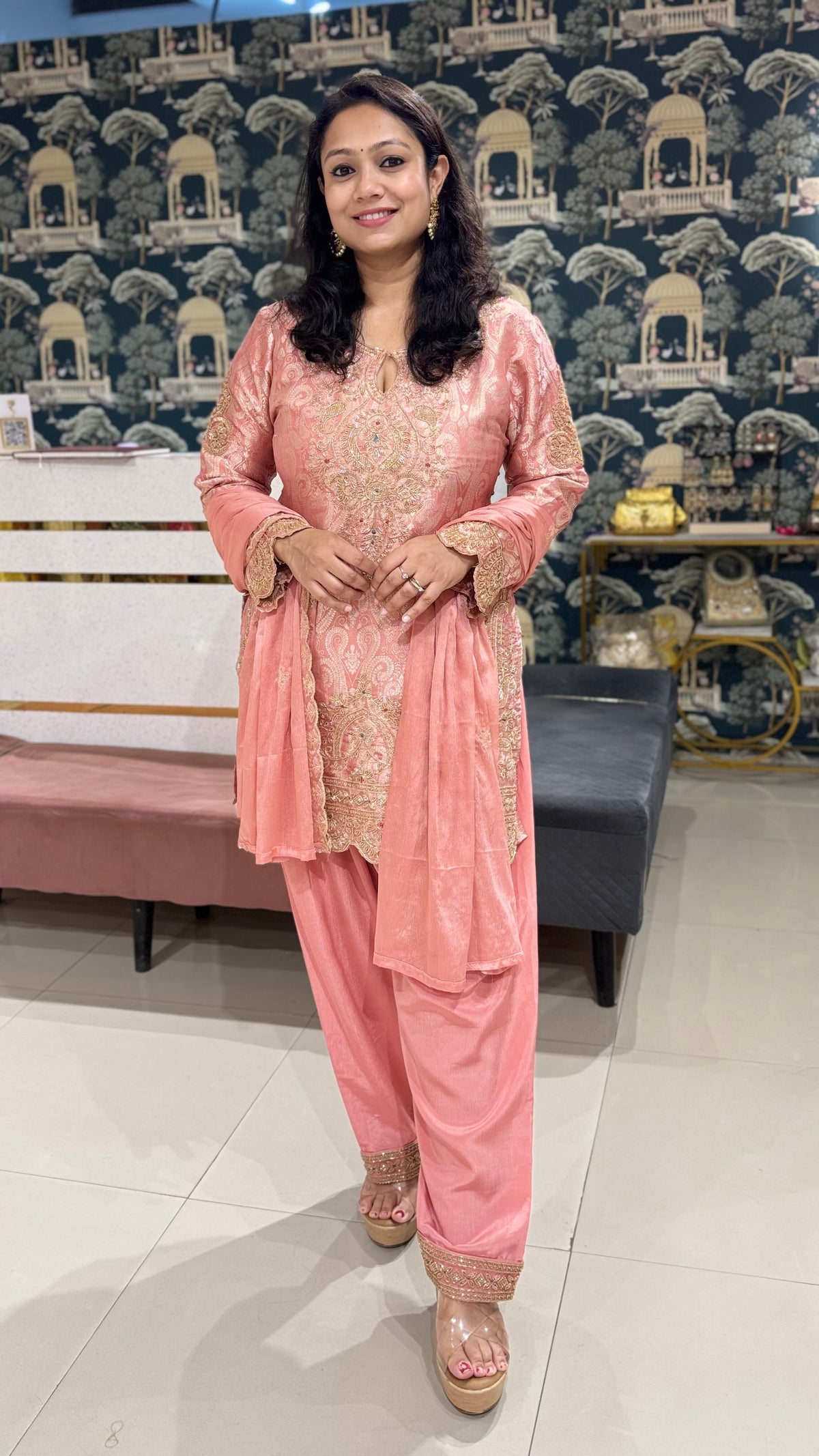 Gulabi Dastak