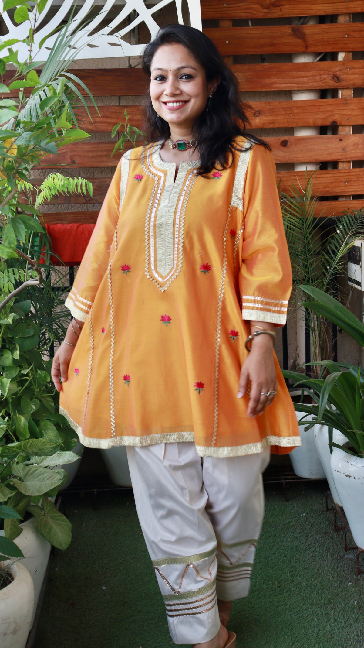 Nazakat Farshi Set - Yellow