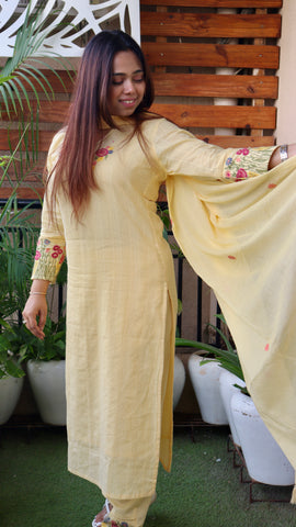 Floral Emsemble - Yellow