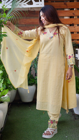Floral Emsemble - Yellow