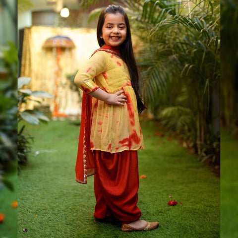 The Ideal Blend of Tradition: Dhoti Pant Kurta Set 1 The Ideal Blend of Tradition Dhoti Pant Kurta Set